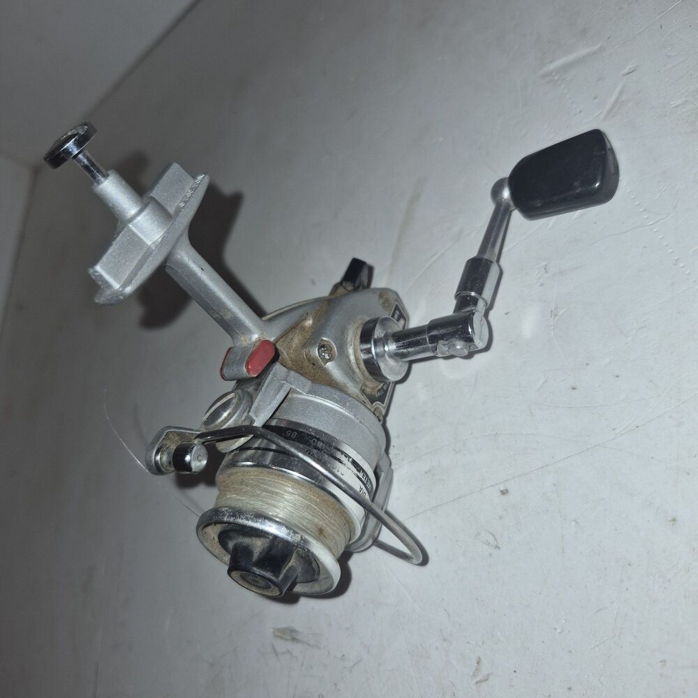 DAIWA 1500C Silver Series Vintage Spinning Reel Fishing Made in Japan Outdoors - Picture 3 of 5